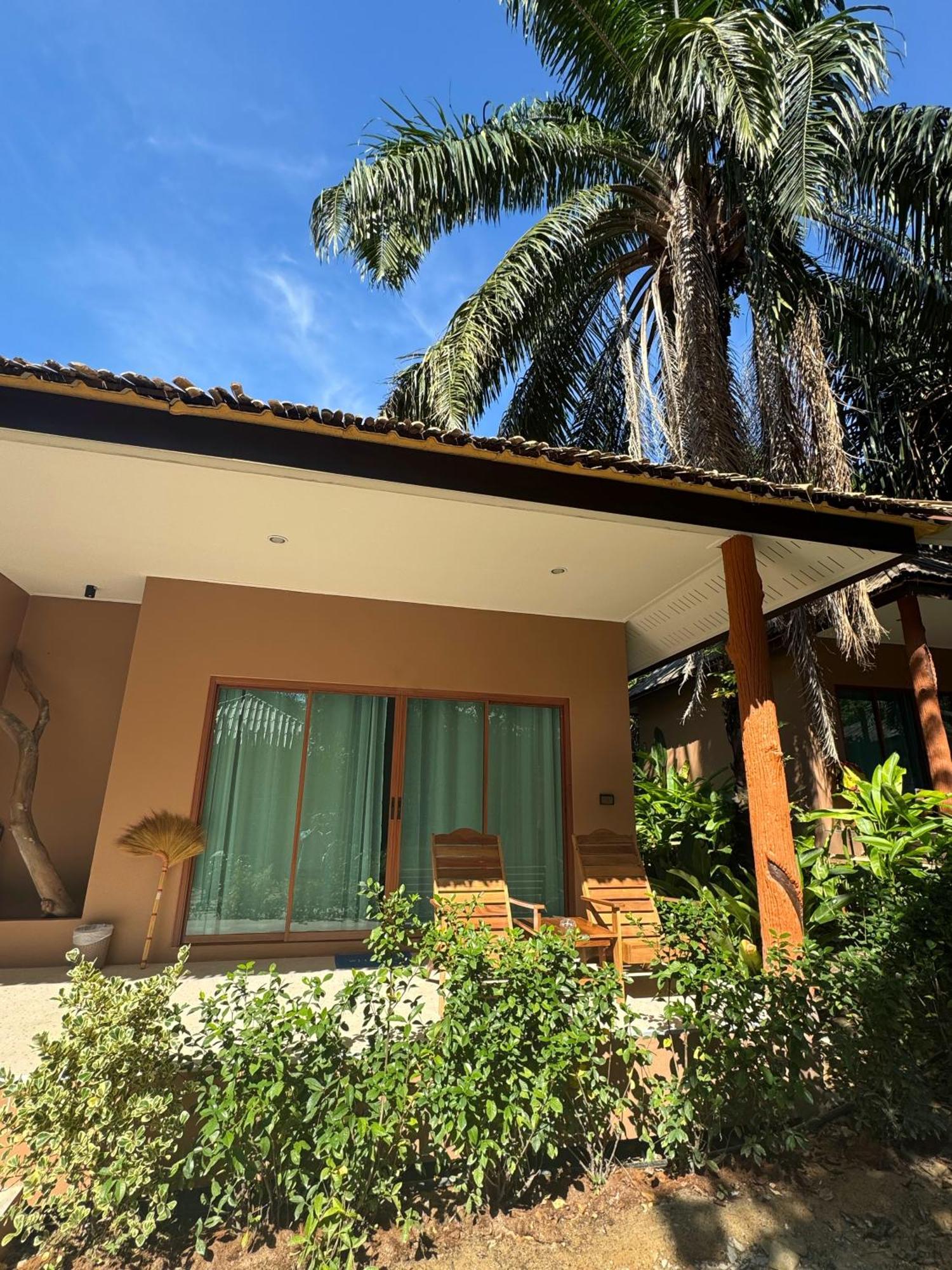 Sunny Cove Beach Resort Koh Phayam Ranong Eksteriør billede